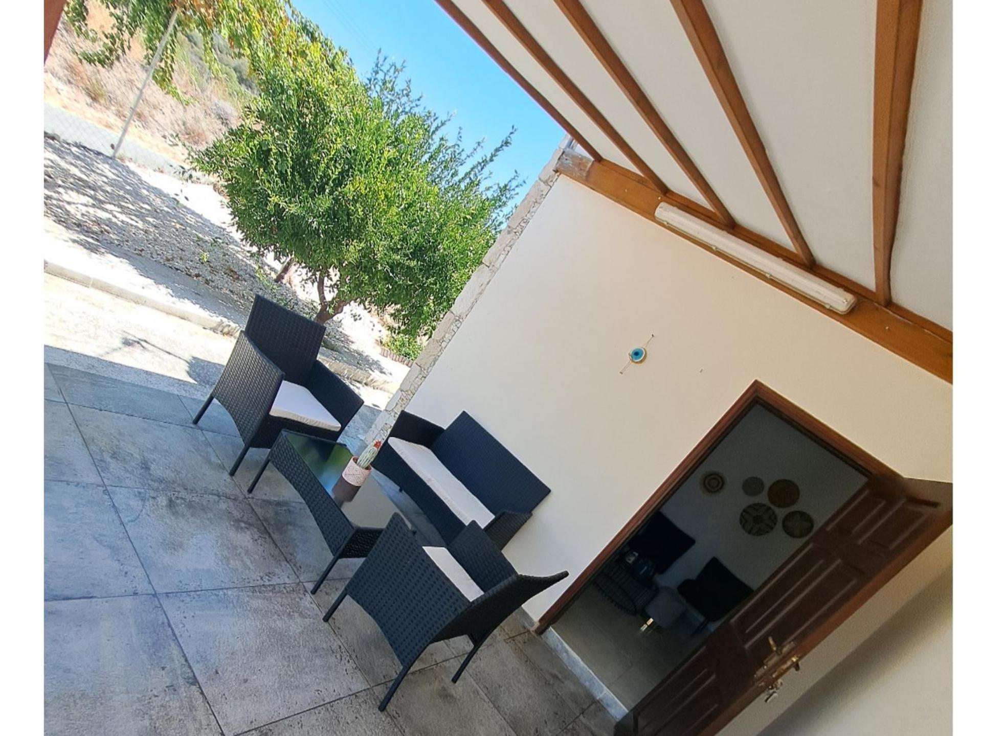 Andria Villa Peristerona  Luaran gambar