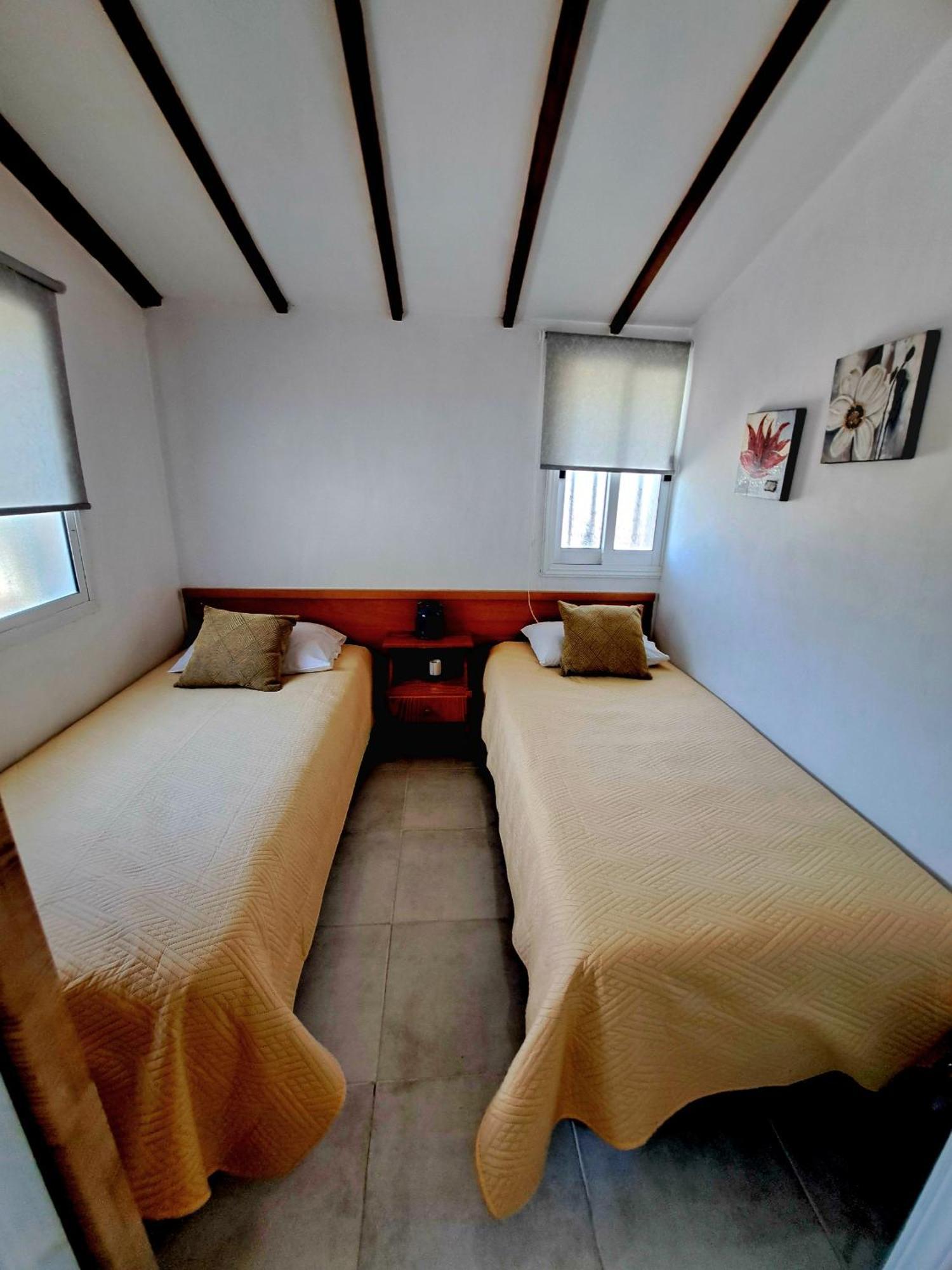 Andria Villa Peristerona  Luaran gambar